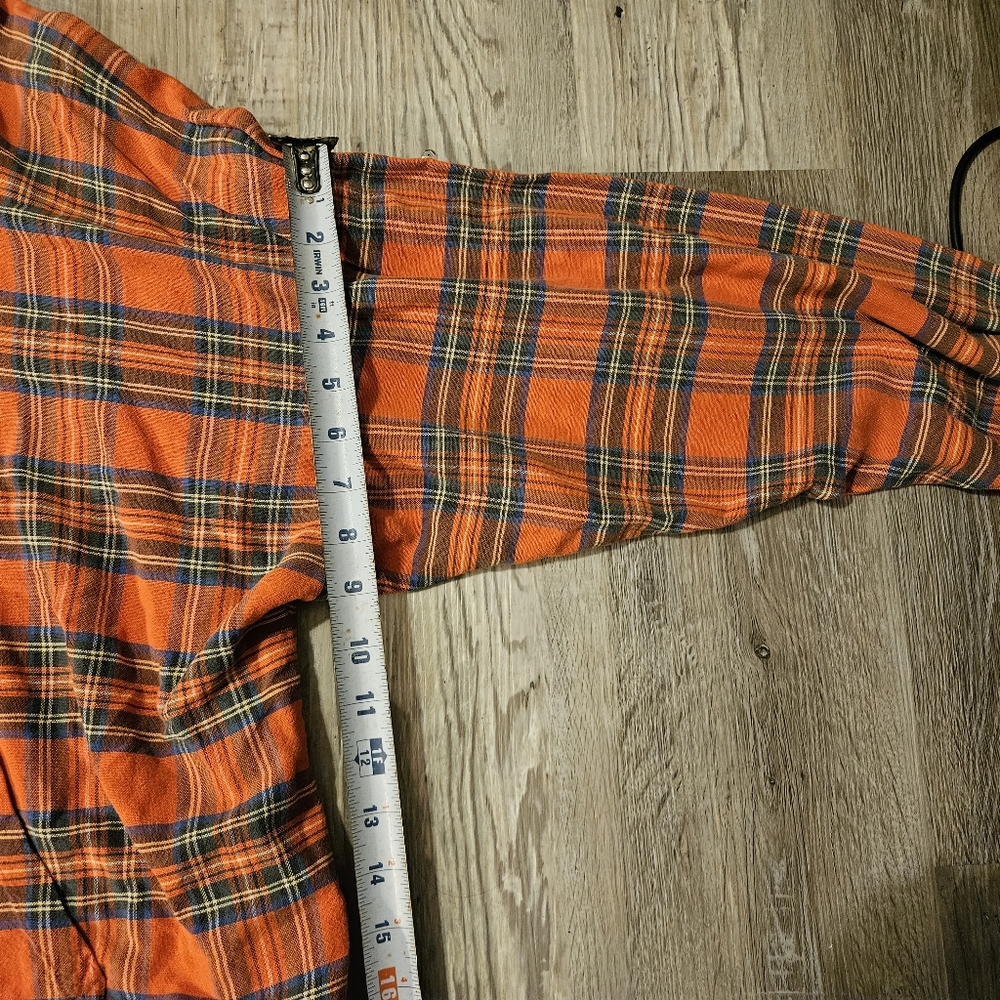 Handmade Plaid pullover - Picture 2 of 9